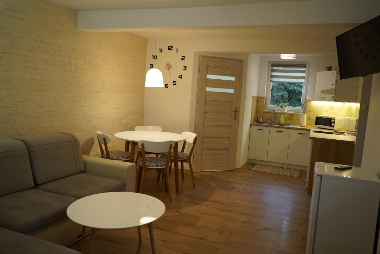 Apartament Naleczow Dom Pod Orzechami Екстер'єр фото